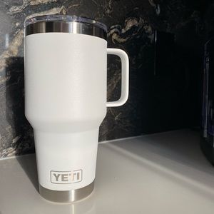 YETI TUMBLER